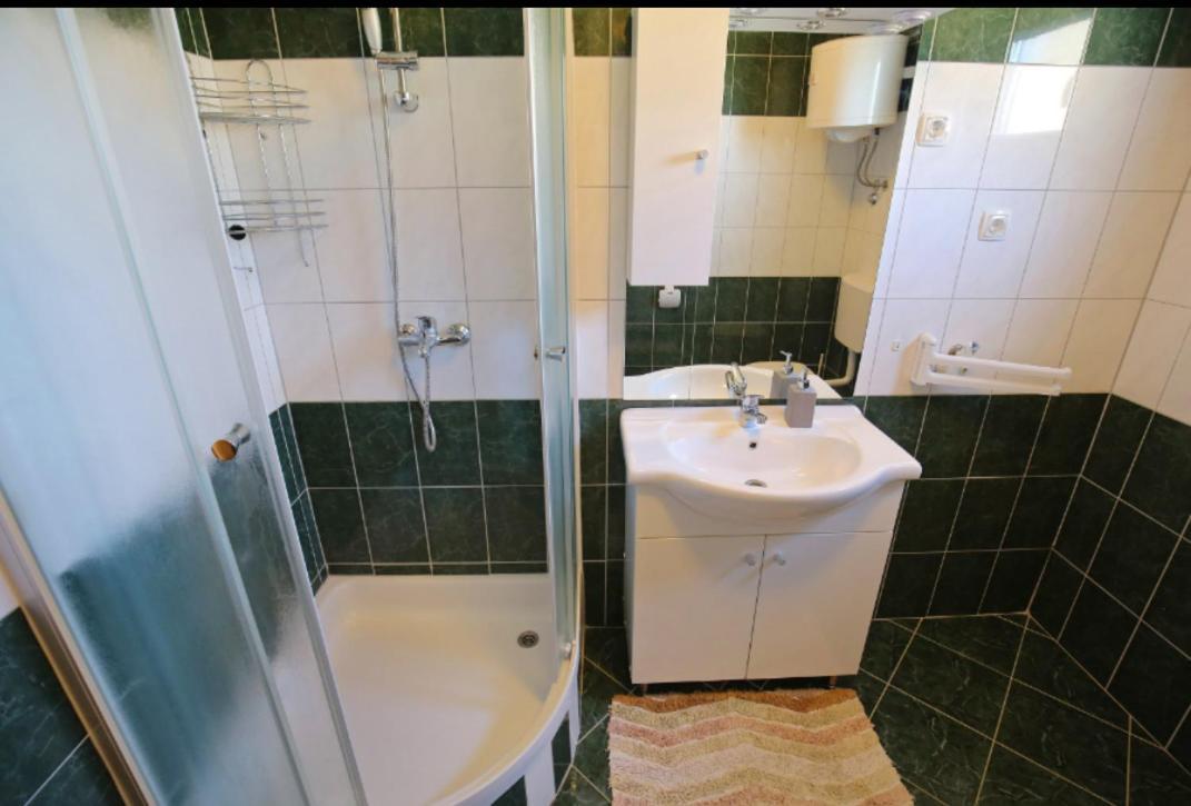 Apartmani Mirjana Tribanj-Kruscica Extérieur photo