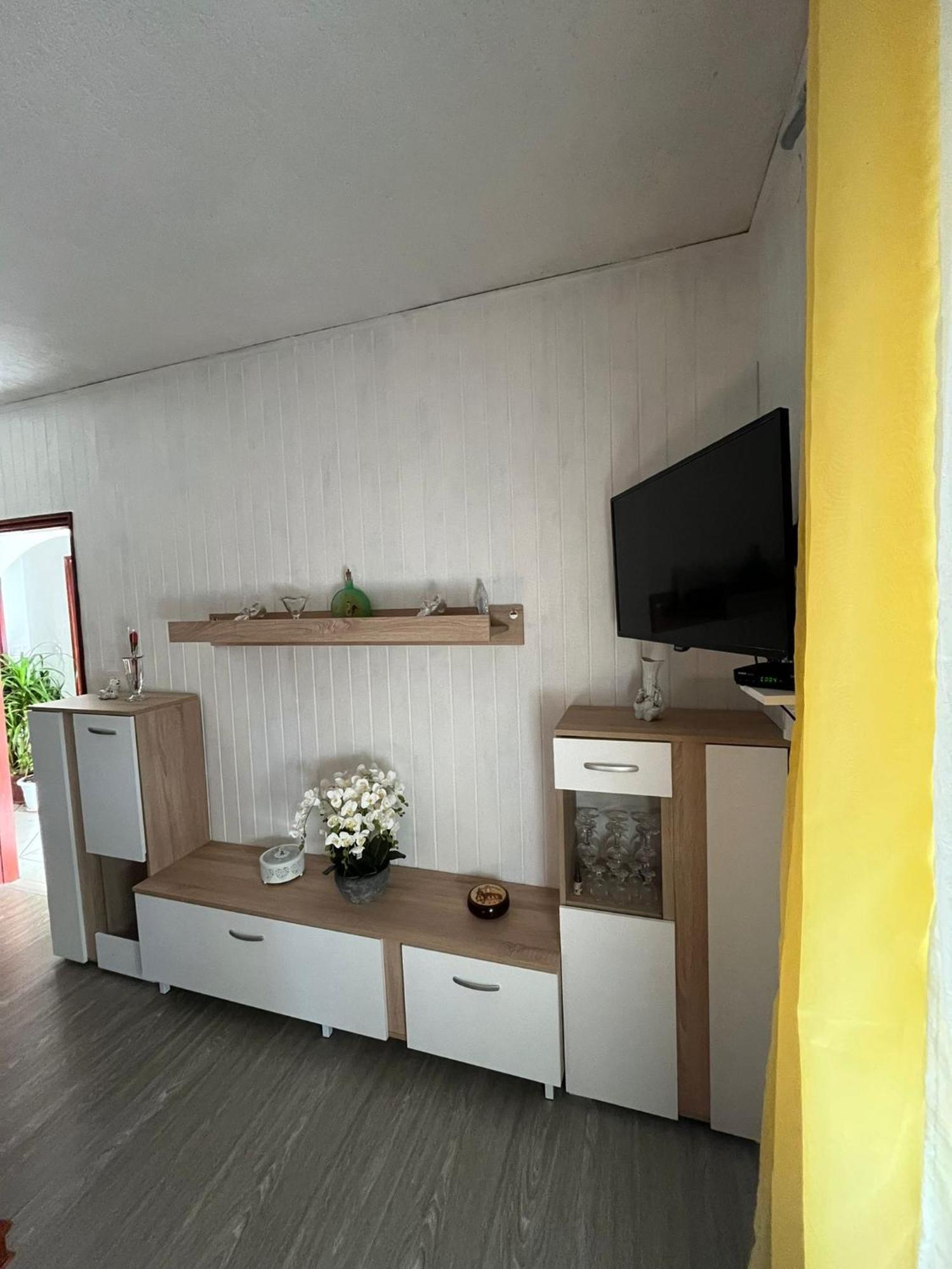 Apartmani Mirjana Tribanj-Kruscica Extérieur photo